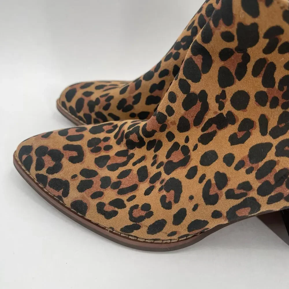 SEYCHELLES Boots Size 8.5 Booties Animal Print Zipper Chunky Block Heel Leather